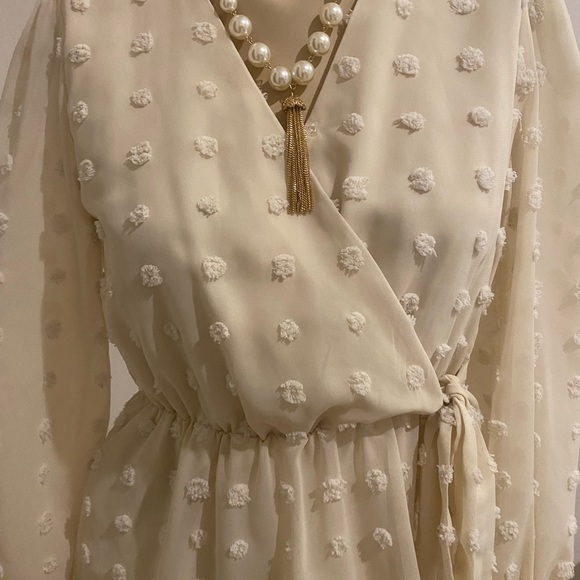 ELEGANT MISS SPARKLING OFF WHITE DRESS SIZE S 🛍 - Picture 3 of 8